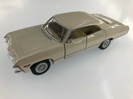 5&quot; Kinsmart Chevy 1967 Chevrolet Impala Diecast Model Toy Car 1:43 Cream - £14.10 GBP