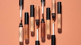 bareMinerals Loose Powder Multi-Tasking Concealer SPF 20 Deep Bisque 0.07oz/2g. image 13