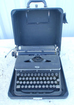 Vintage Royal Aristocrat Portable Typewriter with Case - £91.13 GBP