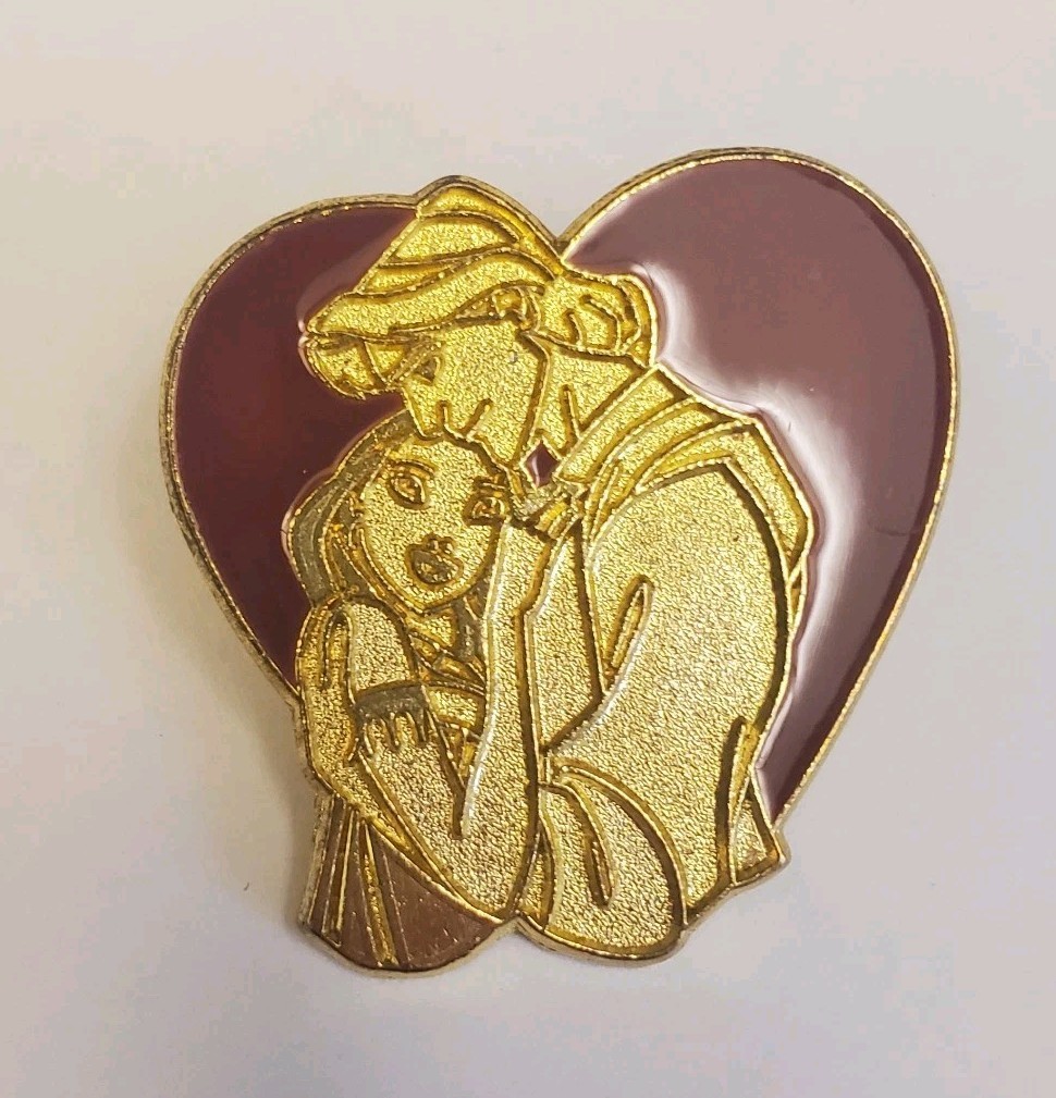 Disney Trading Pocahontas &amp; John Smith Burgundy Goldtone Heart Lapel Hat... - $14.65
