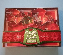 NEW. UGLY SWEATER SET of 4 Cookie/Pastry Cutters FOX RUN. Recipe Inside ... - £9.23 GBP