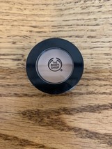 The Body Shop Full Coverage Matte Clay Concealer 0.05 Oz #021 New Unopen... - $13.00