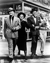 Guys and Dolls Sinatra &amp; Brando links arms Jean Simmons Vivian Blaine 8x10 photo - £8.69 GBP