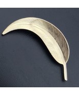 Leaf Pin Brooch Vintage Gold Tone Metal - £9.68 GBP