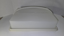 Vintage TUPPERWARE All White 15x11” Sheet Cake Cupcake Carrier W/Handle ... - $19.75