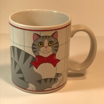 1982 Vintage Grey Cat w/ Bow tie Coffee Cup Made by Vandor in Japan 3.5&quot; Tall  - £5.31 GBP