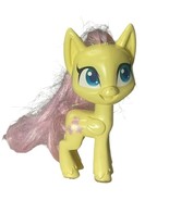 My Little Pony Figure Yellow Fluttershy Potion Pony Wings Butterflies Cu... - $211.46 MXN