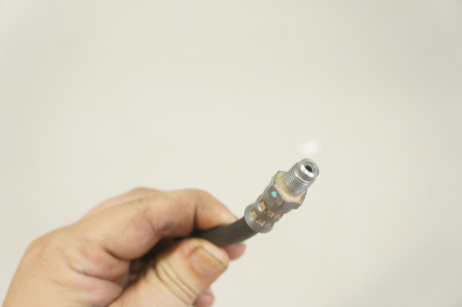 2012-2019 fiat 500 500C front right or left hydraulic brake hose line oem Item image 9