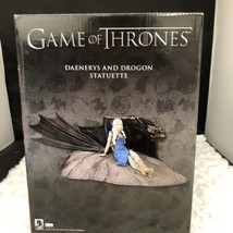 Dark Horse Game of Thrones Daenerys &amp; Drogon Sculpture Statue Gentle Gia... - $174.99