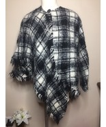 Simon Chang Cape Poncho Black White Nubby Knit 1 Sleeve Button Closure O... - $373.28 MXN