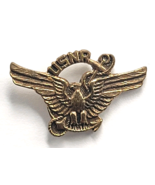 VTG USNR Navy Reserve Pin Gold Tone Eagle Anchor Screw-Back Military Ins... - $240.84 MXN