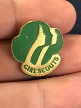 Girl Scouts Vintage Lapel Pin Tie Tack Contemporary Logo Membership GSUS... - £7.86 GBP