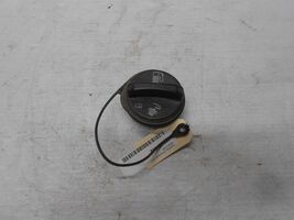 2003 CADILLAC ESCALADE EXT GAS CAP OEM - $19.99