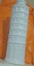 Leaning Tower of Pisa White Ceramic Parmesan Cheese Shaker Preowned - $18.65 MXN