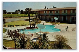 Poolside Divine Gardens Inn Motel Turlock California CA UNP Chrome Postcard U17 - £4.77 GBP