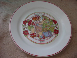 CORELLE 1997 CHRISTMAS LIMITED EDITION DINNER PLATE DECORATING FREE USA ... - $18.69