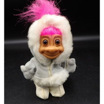 Russ Troll 5&quot; Doll Trolls Around the World Iceland Pink Hair Gray Parka Vintage - £12.23 GBP