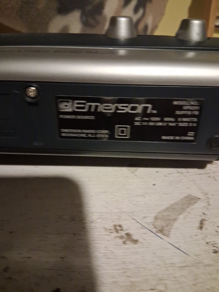 Emerson Radio AM/FM Weather Band Portable Radio Digital Clock Emergency Item image 10