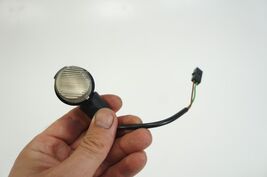 03-2006 porsche cayenne driver left side exterior mirror bottom light 7L... - €29,06 EUR