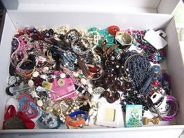 Mixed Lot Of Jewelry New Vintage Necklaces Bracelets Earrings Watches Pins More - £17.69 GBP