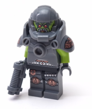 Lego Minifigure Series 9: Alien Avenger col139 Sets 71000, 6029133 - $4.89 CAD