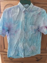 H & M men’s Multicolored Short Sleeve button Front shirt size medium - $36.99