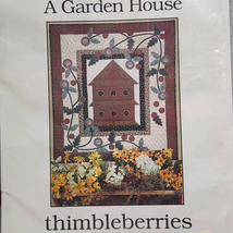 Thimbleberries A GARDEN HOUSE Birdhouse LJ92273 Quilt Pattern 36x40 Inches NIP - $7.24