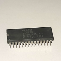 Vintage Original Apple IIe CD ROM 342-0135-A INTEGRATED CIRCUIT - £7.70 GBP