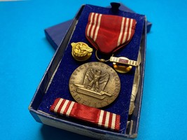 Wwii, Army Good Conduct Medal, Ribbon, Discharge Badge, Lapel Badge, Named, Box - $35.00