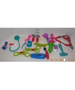 Huge Lot of 19 Different Kids Pretend Play Doctor Medical Equipment Tools - €18,18 EUR