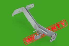 08-2014 mercedes w204 c350 c300 front RIGHT PASSENGER side bumper shield... - €20,45 EUR