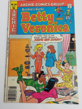Vintage Archie&#39;s Girls Betty and Veronica Comic Book #293 May 1980 Close... - £10.08 GBP