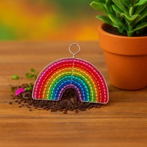 Handmade Beaded Rainbow Keyring – Haitian Artisan Keychain. - $205.39 MXN