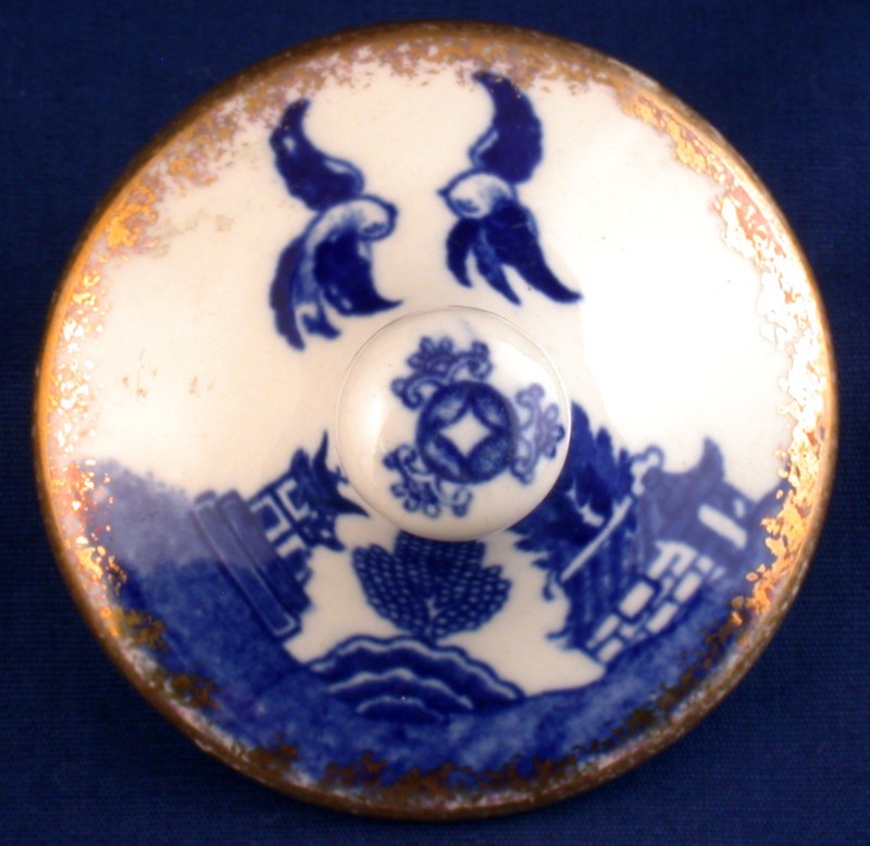Lid Orphan Blue & White Blue Willow Gold Trim Item image 2