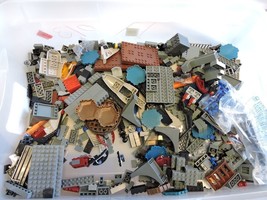 Mixed Lot of Mega Bloks and Lego - £33.02 GBP