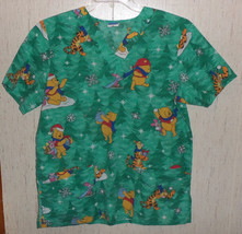 WOMENS DISNEY &quot;Pooh, Piglet &amp; Tigger&quot; GREEN WINTER FUN PRINT SCRUBS TOP ... - $25.53 CAD