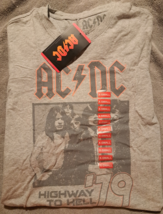 NWT AC/DC Rock Band Highway to to Hell Women&#39;s Graphic Tee T-Shirt XS - £14.75 GBP