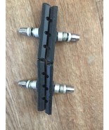 2 Pair Mountain Bike  Cycling V Brake Holder Pads   Rubber Durable  Perf... - $195.57 MXN