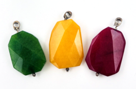 Lot Of Three Faceted Natural Jade Pendants Green Red Yellow Sterling Silver Bale - £98.92 GBP