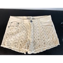 Mossimo Supply Juniors Size 11 White Cream Color Short Jean Denim Crocheted Fron - £10.90 GBP