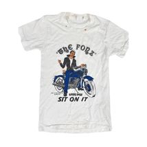 Authentic 70s TV Memorabilia | 1974 The Fonz Sit On It Paramount Tee Boys L - $173.20