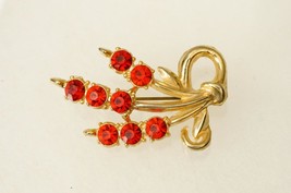 Vintage Costume Jewelry Gold Tone Red Rhinestone Cattail Spray Brooch Pin - £11.86 GBP