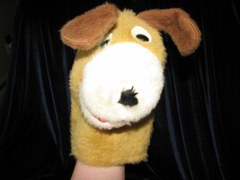 VINTAGE ANIMAL FAIR DOG BROWN TAN STUFFED PLUSH HAND PUPPET 8&quot; - $38.80