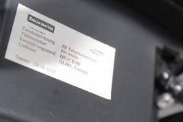 07-09 MERCEDES-BENZ W221 CENTER CONSOLE BLACK ARMREST & HARNESS E5687 image 10