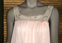 Bendiff Medium Peachy Pink Long Flowing Nightgown Lace Bodice Hem - £31.61 GBP
