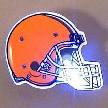 Cleveland Browns Official Licensed Lapel Pin with Flashing LED - $985.44 MXN