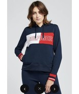 XL Tommy Hilfiger Hoodie with Color Block and Embroidery in Navy New No Tag - $471.77 MXN