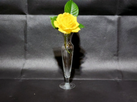 Vintage PRINCESS HOUSE 8&quot; Bud Vase - Etched HERITAGE Pattern With Scallo... - €13,71 EUR