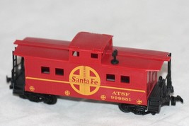 Life-like HO Scale Santa Fe/A.T.S.F caboose #999851 - $12.85