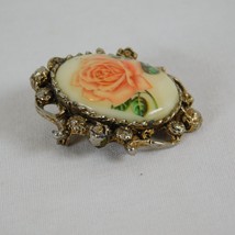 Porcelain Floral Pink Rose Brooch Gold Tone Cameo Style Pin Vintage 1.25&quot; x 1&quot; - £11.57 GBP